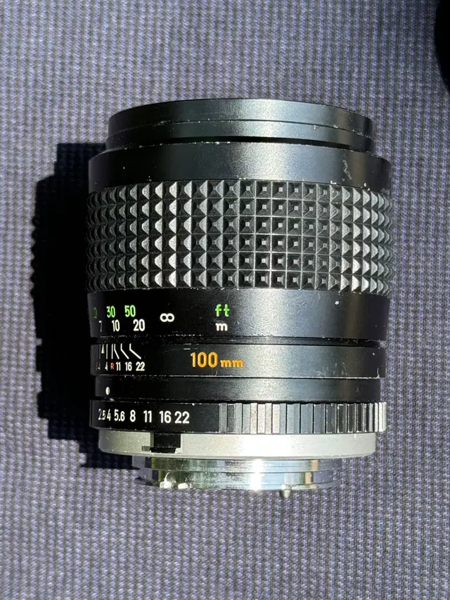 미놀타 100mm F2.5 렌즈 판매합니다.