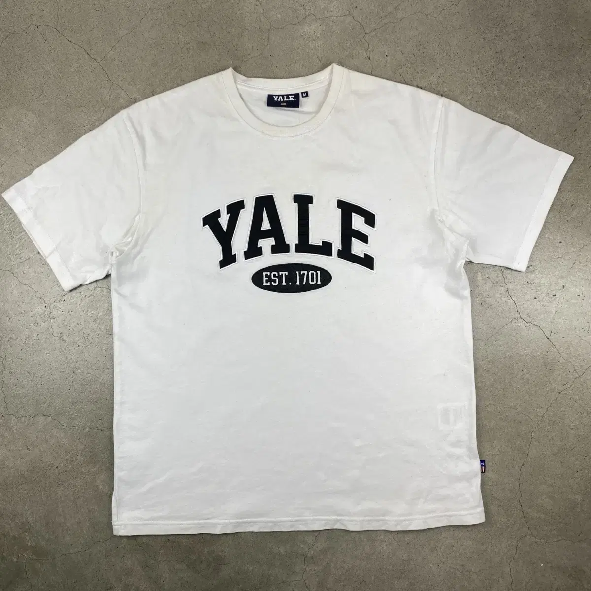 Yale Logo White Vahn Short Sleeve Tee