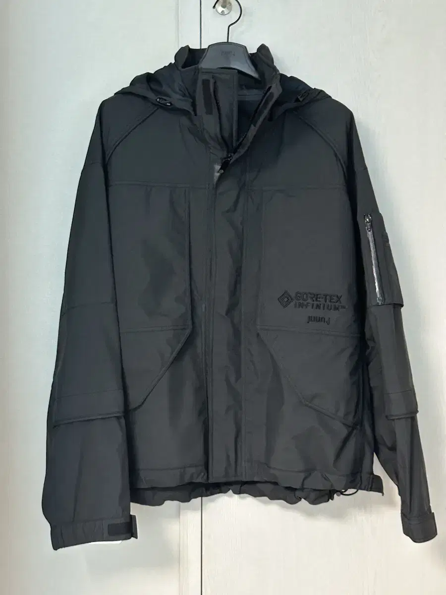 Junji 139 Gore-Tex Windbreaker 48