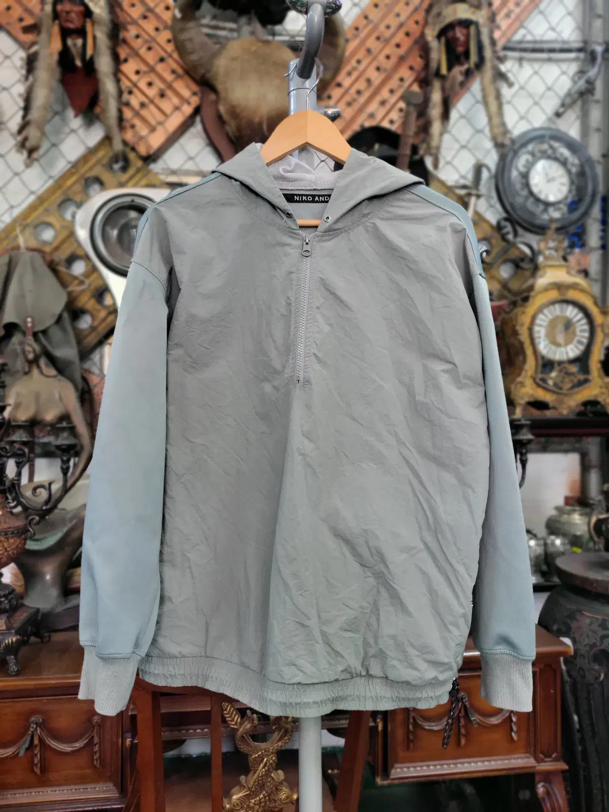 [Nicoand] Gray vahn hoodie in anorak