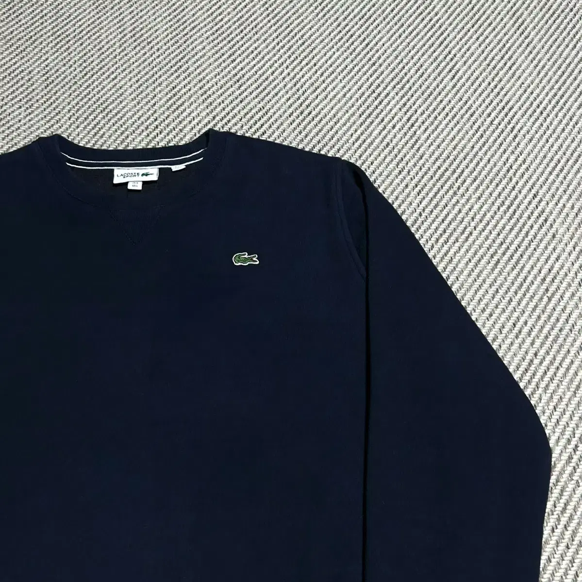 [ L ] Lacoste 라코스테 네이비 기모 맨투맨