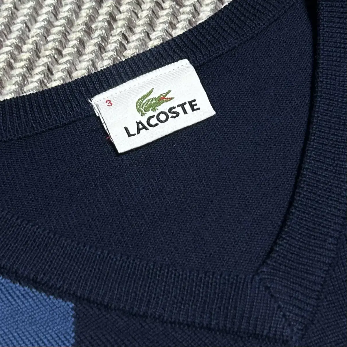 [ M ] Lacoste 라코스테 아가일 패턴 울 브이넥 니트