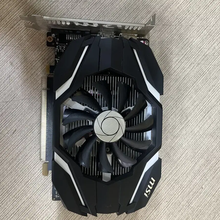 MSi GTX 1050 판매