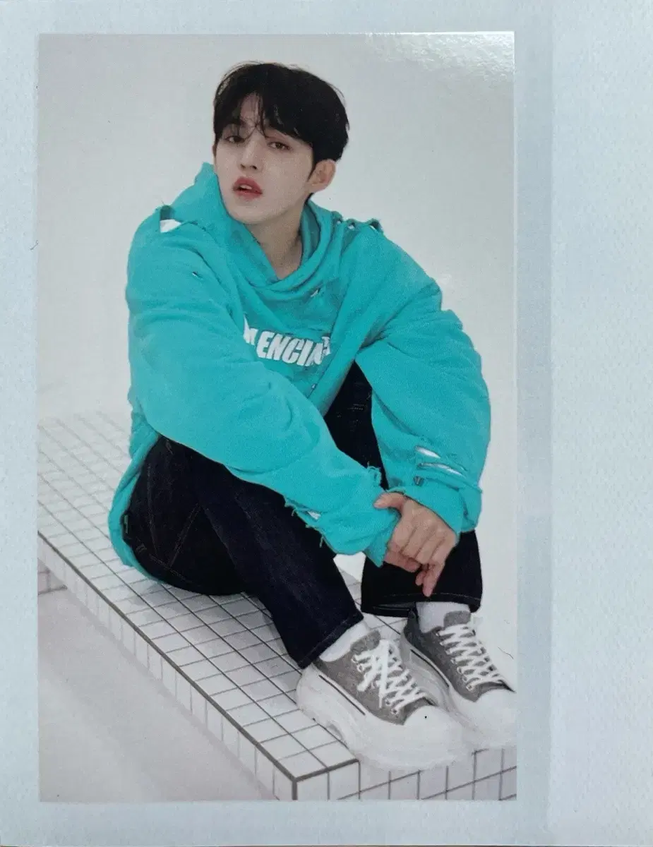 seventeen s.coups 2022 seasons greetings polaroid