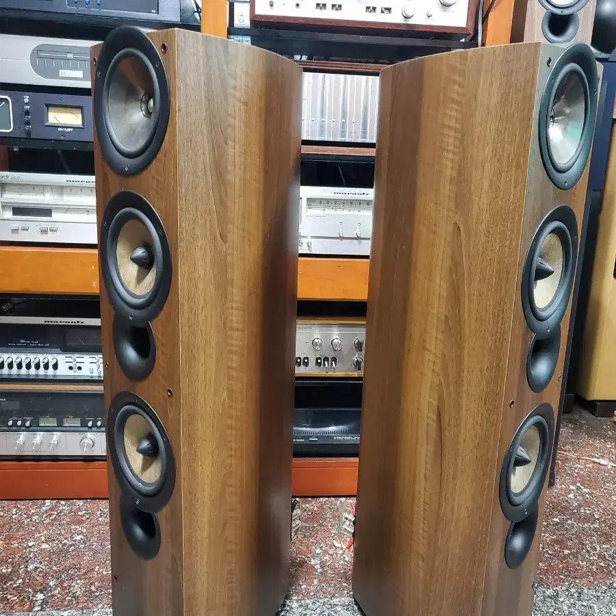 영국 KEF  톨보이스피커 iQ9  sp3503