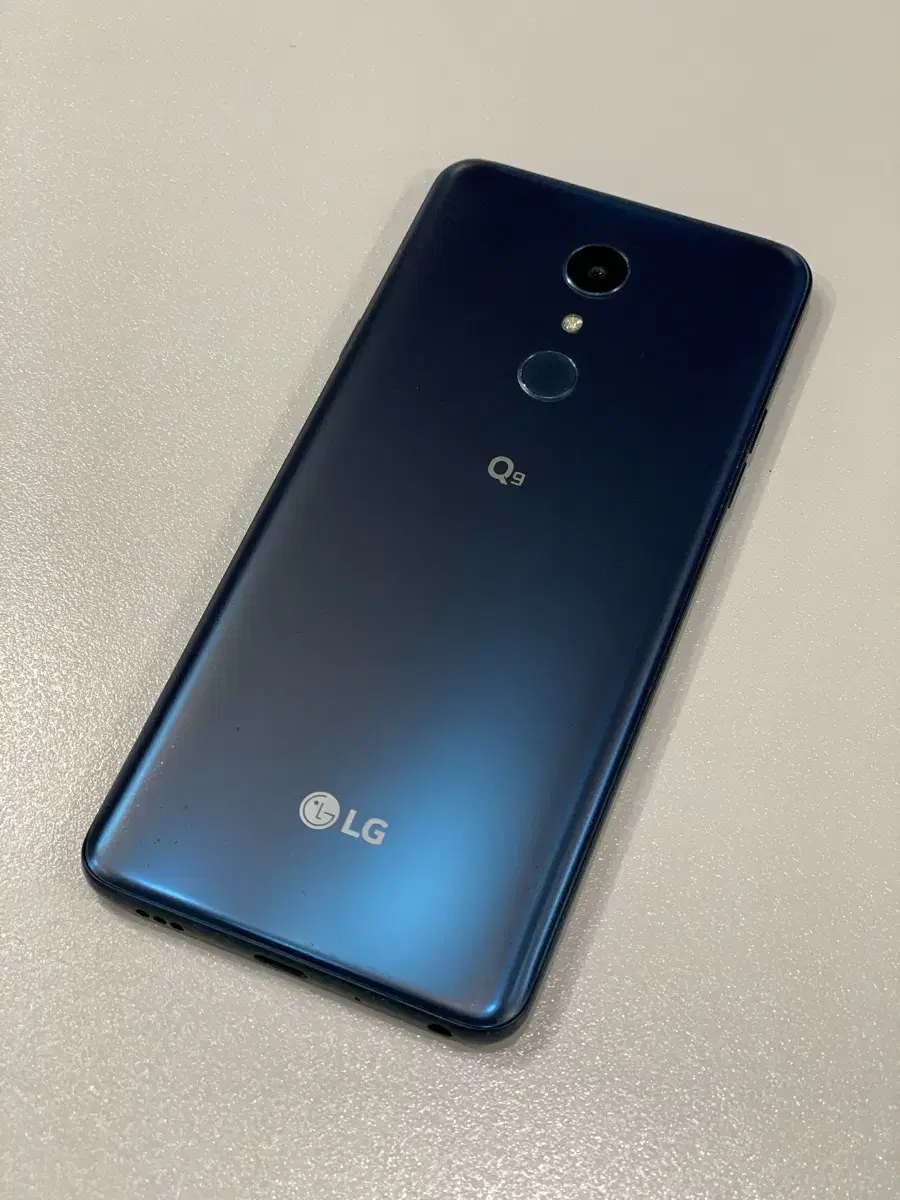 LG Q9 블루 64GB Q925 C타입