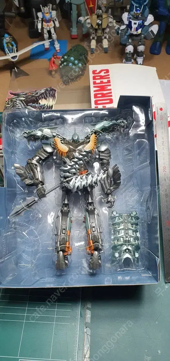 Transformers Takaratomi Black Knight Grimlock