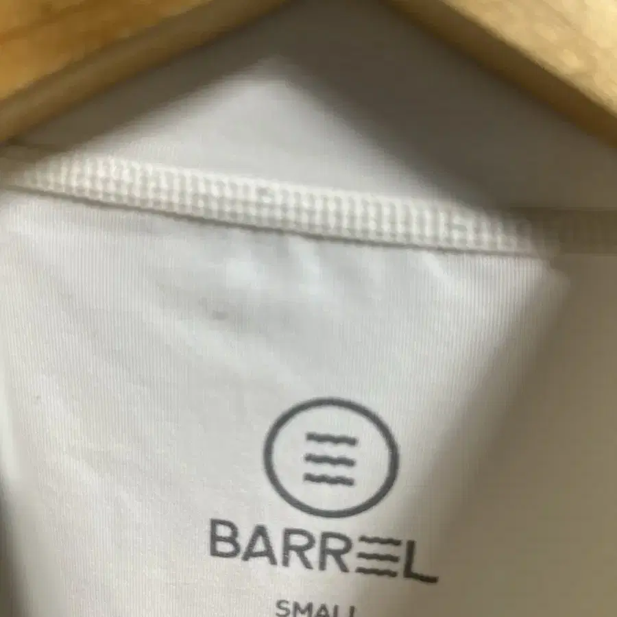 55 BARREL 배럴 래쉬가드 긴팔 상의 정품