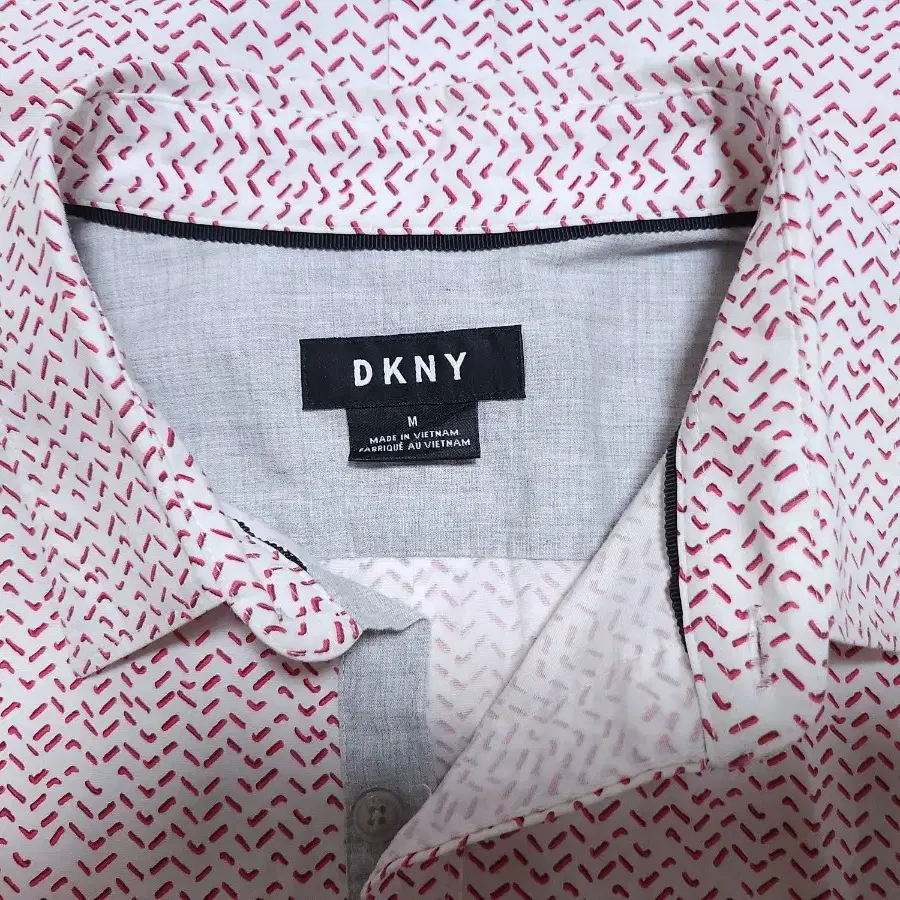 DKNY 패턴무늬 코튼스판 반팔셔츠 남성  M