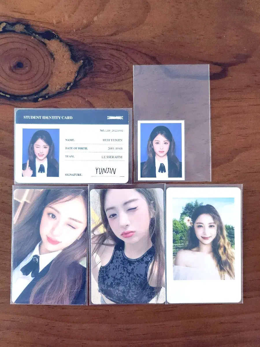 le sserafim yunjin photocard (only in bulk)