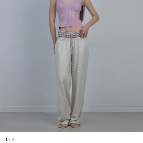 스컬프터 Knitted Cable Halter Top Baby Pink