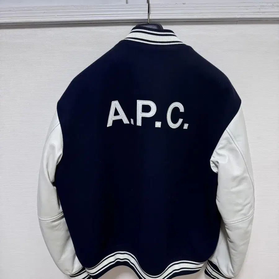 [XL] A.P.C 바시티자켓