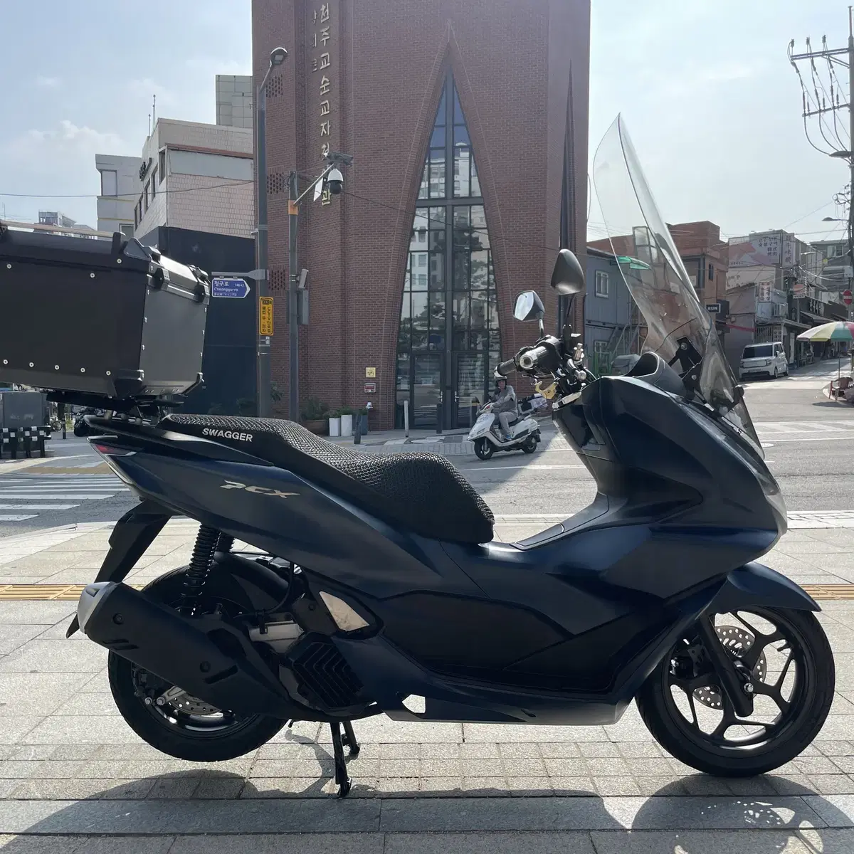 23년식 혼다 pcx125 판매합니다