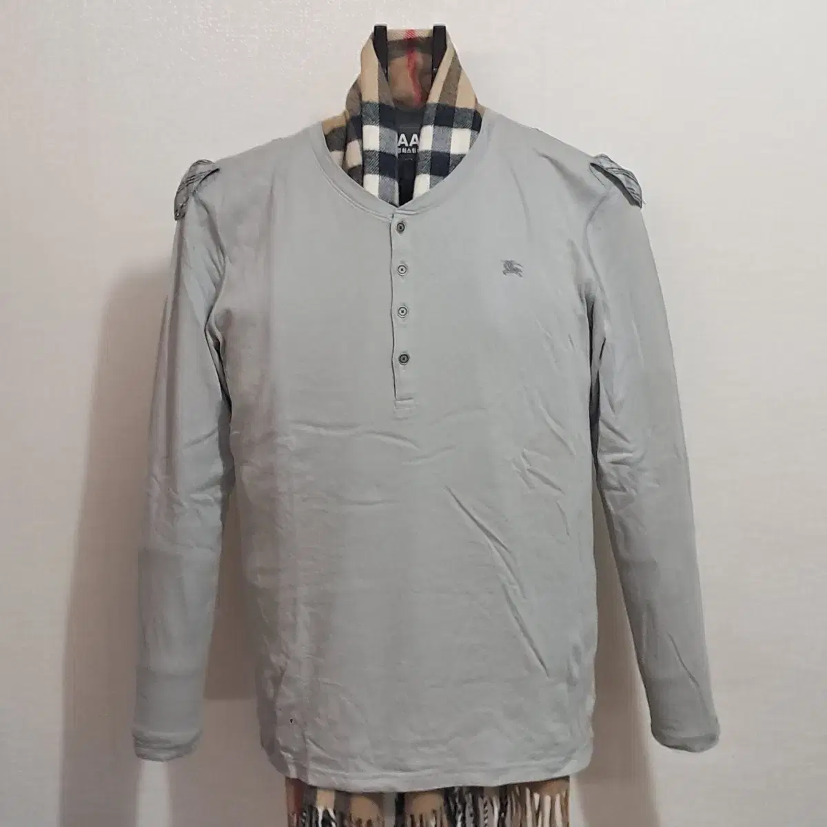 Burberry Long Sleeve T-Shirt