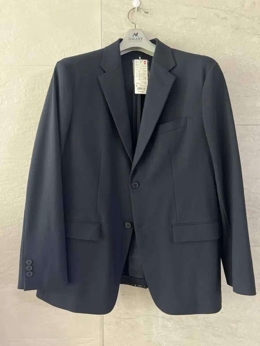 [New] UNIQLO 2WAY Stretch Suit Jacket 105