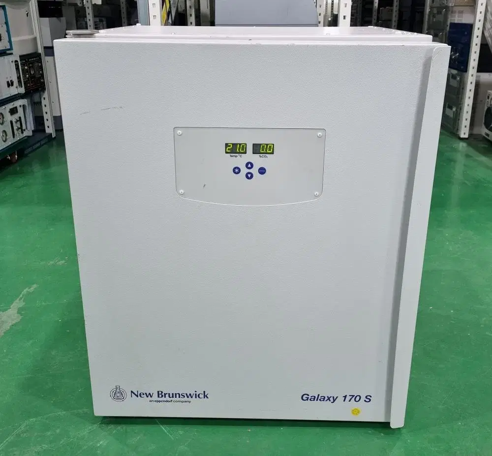 eppendorf Galaxy 170 S CO2 인큐베이터.