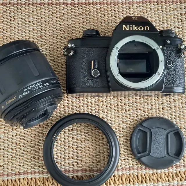 니콘 Nikon EM 필름카메라 + 2880 ZOOM 렌즈