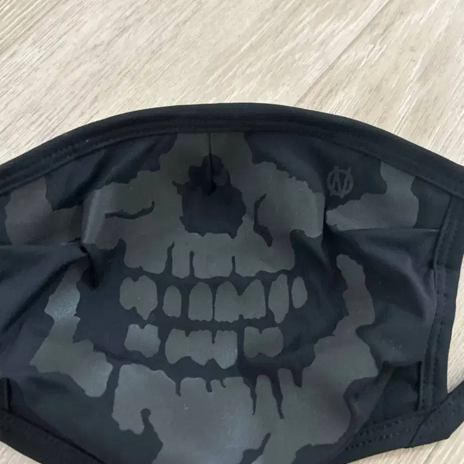 바조우 99%is skull mask