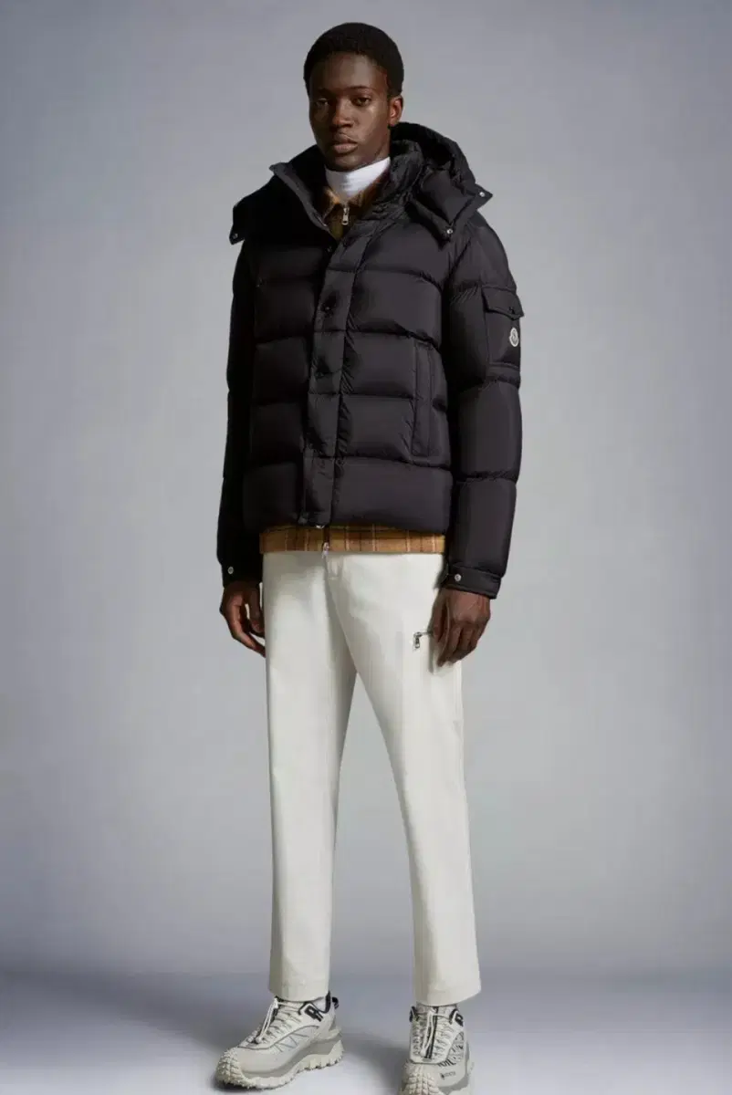 New Arrivals) Super Special!!) Moncler Bezere Padded Jumper