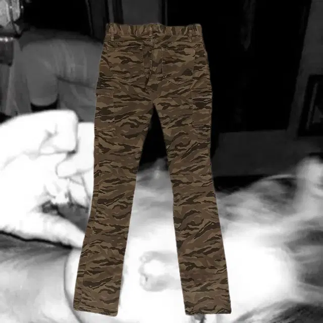 Jon vtg military camo slim fit pants