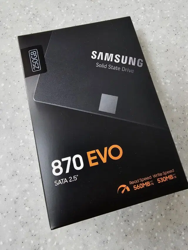 삼성 정품 SSD 870 EVO 250GB 미개봉 팝니다.