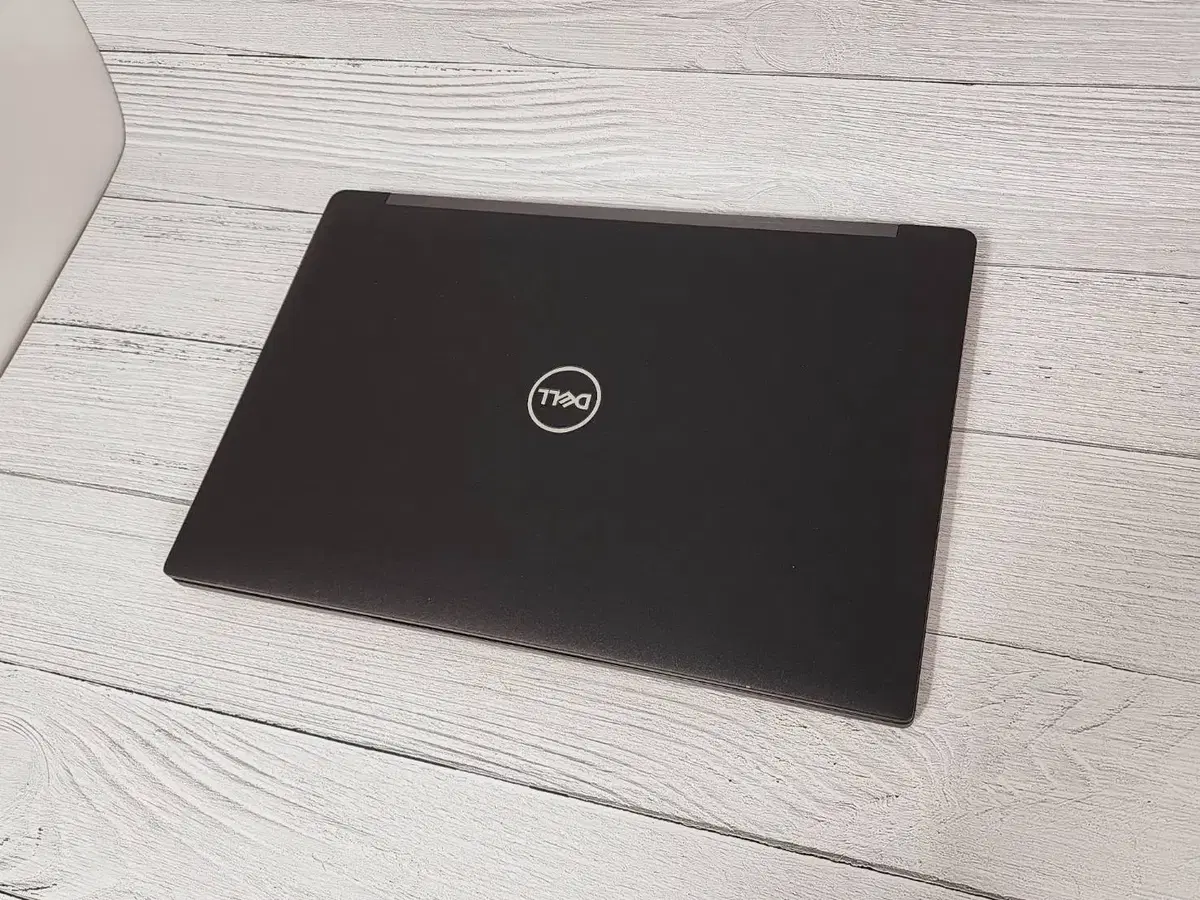 DELL Latitude 7390_i5 8350u 노트북 판매합니다.