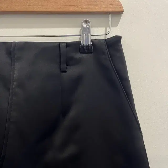 WNDERKAMMER - SKIRT (BLACK)