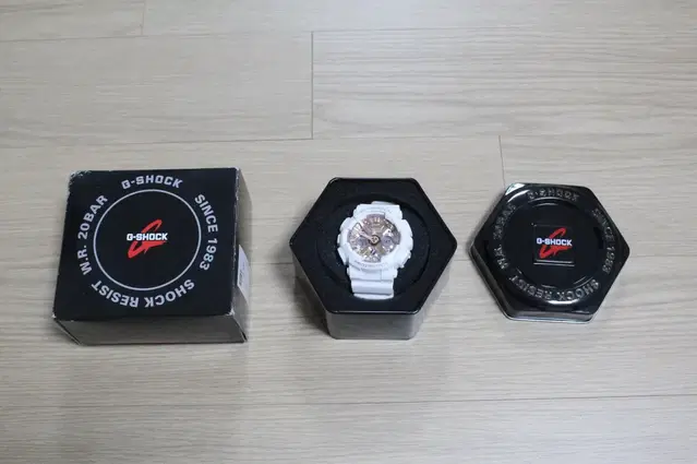 지샥 G-Shock GBA-800-1ACR 흰/로즈골드