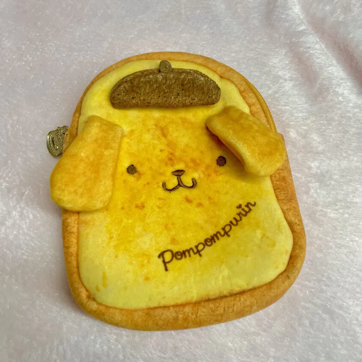 (Rare) Pompompurin Bread Pouch