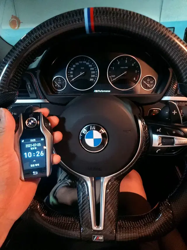 BMW 가솔린 디젤 차량 대상 근접도어, 컴포트액세스 디지털차키로 개조