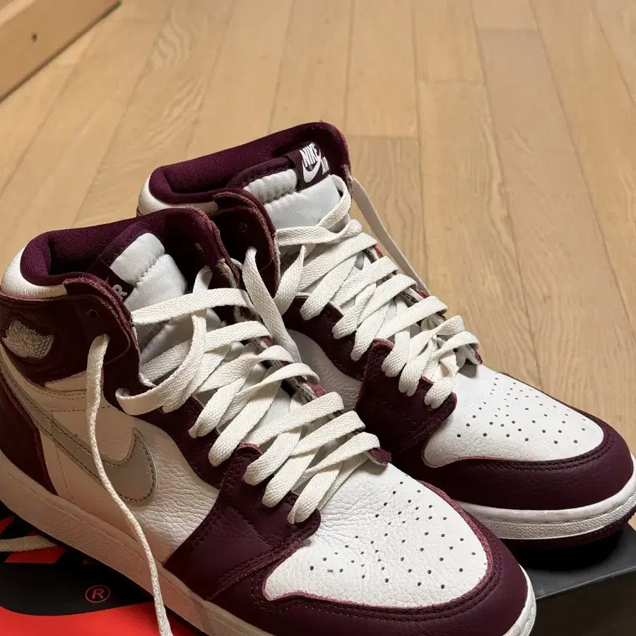 (GS) Jordan 1 Retro High OG Bordeaux