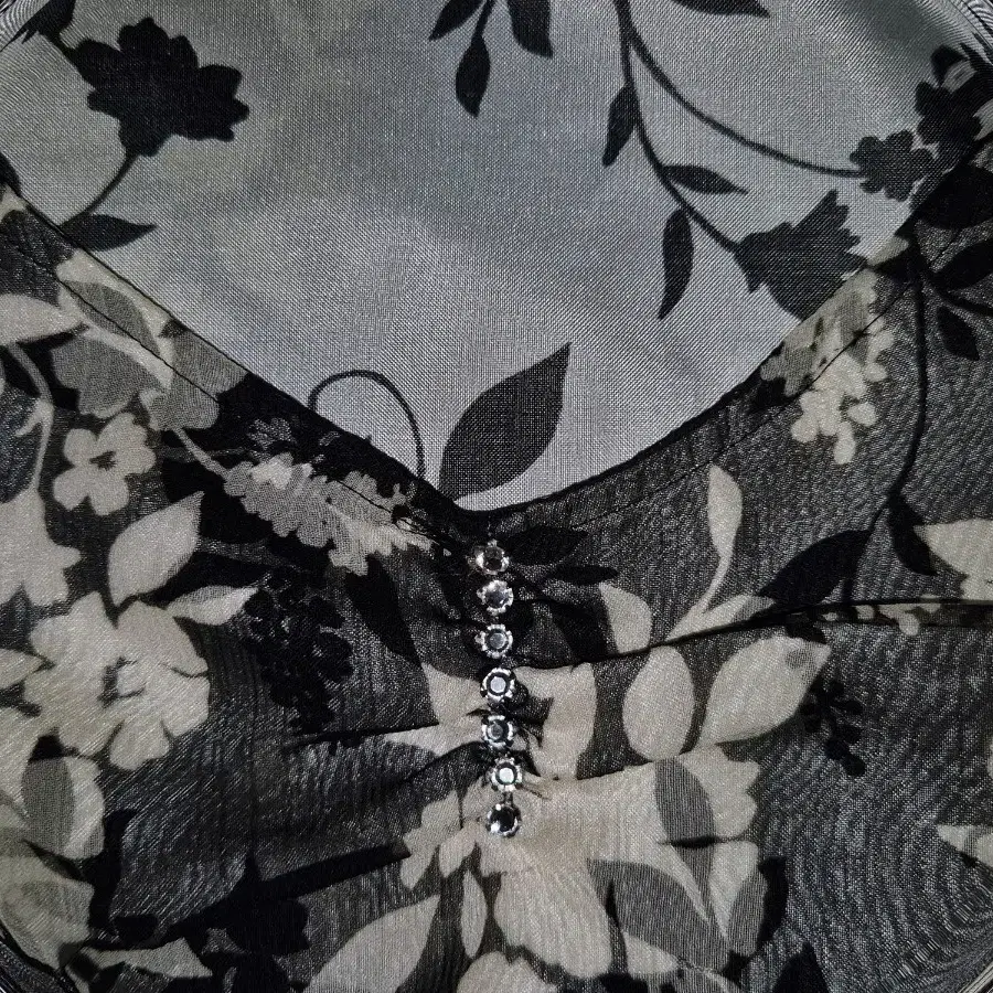 Vintage Oriental floral blouse top