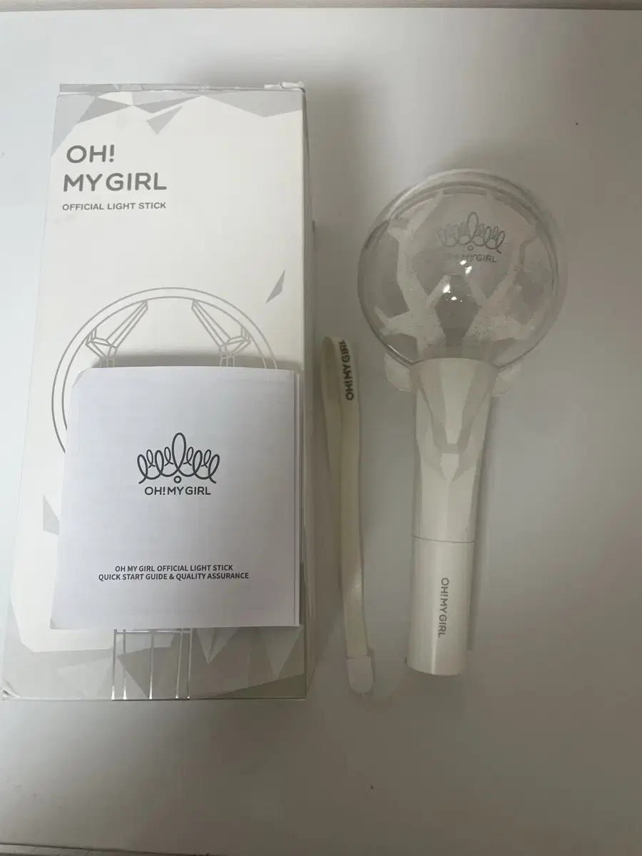 Oh My Girl Lightstick (old version)