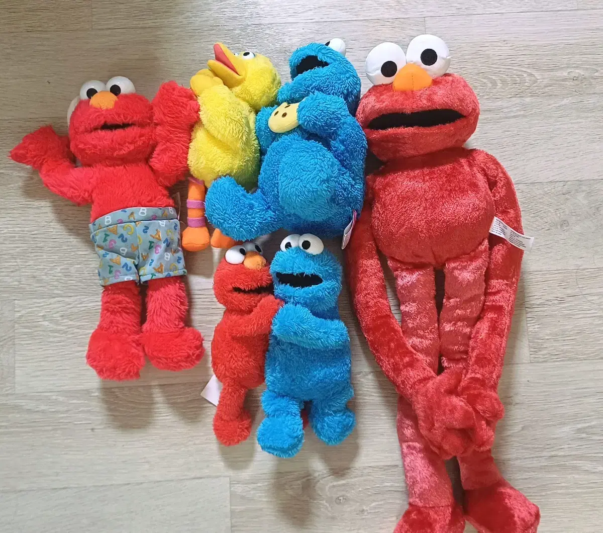 Sesame Street Elmo Cookie Monster Big Bird doll Sell in Bulk