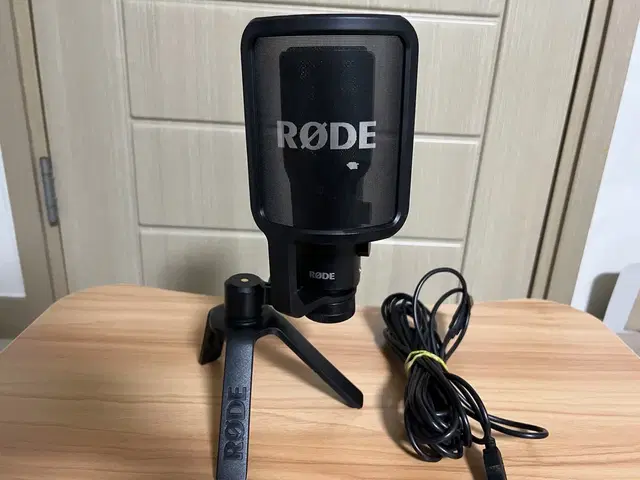 Rode~nt usb