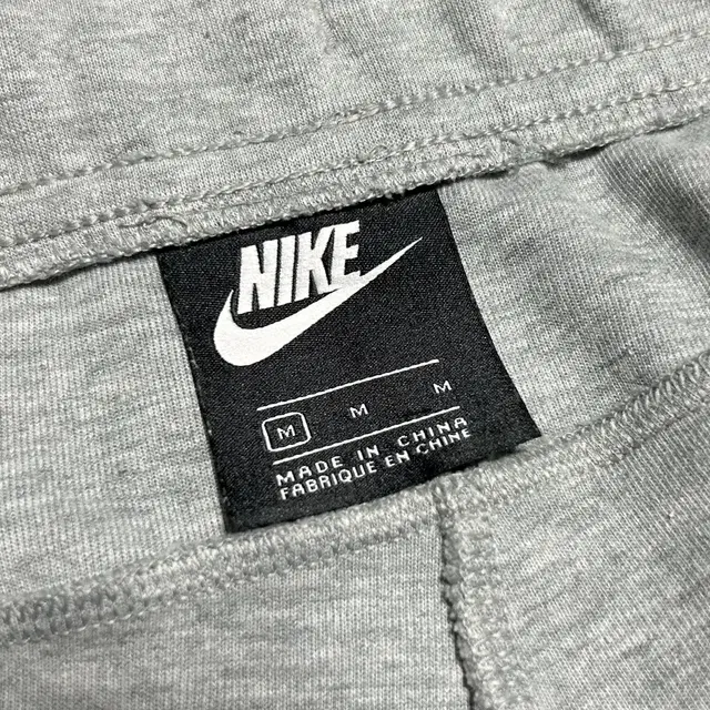 [ L ] Nike 나이키 테크팩 그레이 트레이닝 팬츠