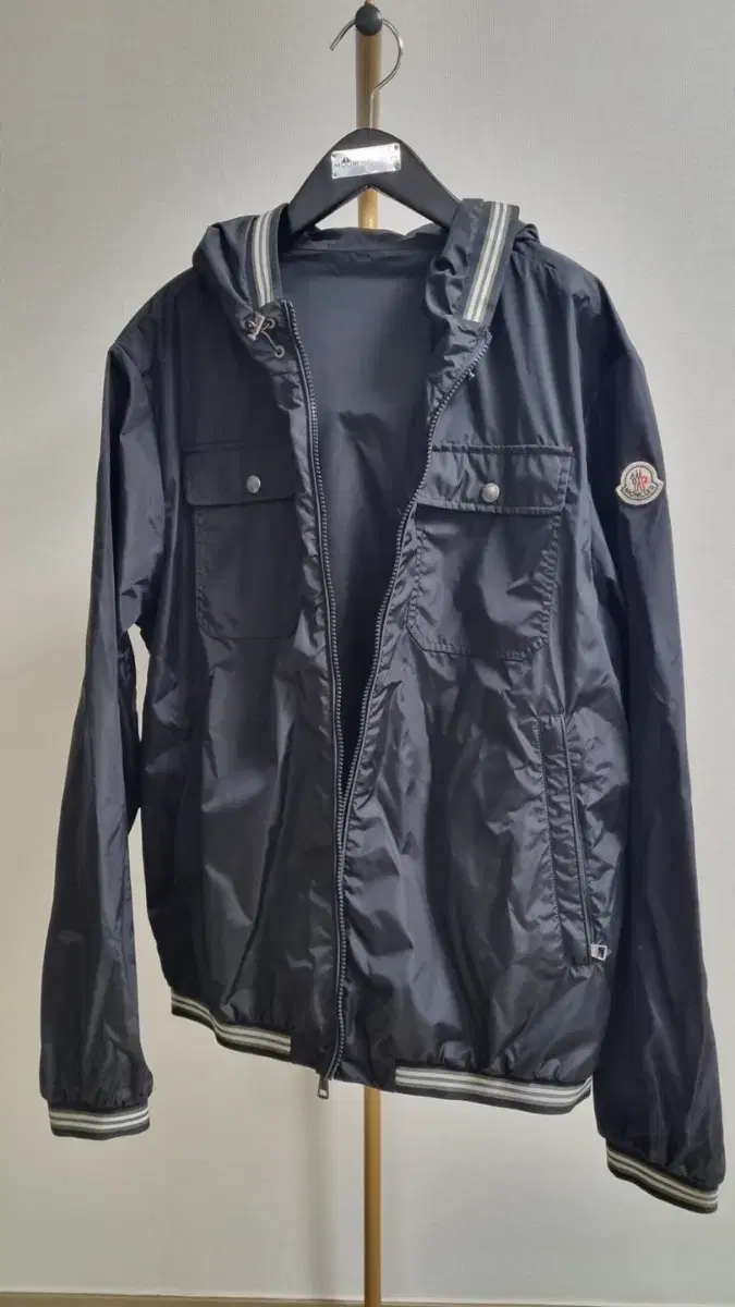 Moncler Windbreaker 4 size true to size XL or larger