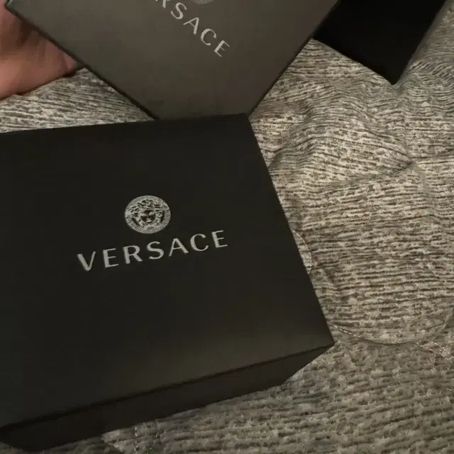 새상품급 베르사체 귀걸이. Versace 메두사 드롭 이어링. 2회 착용