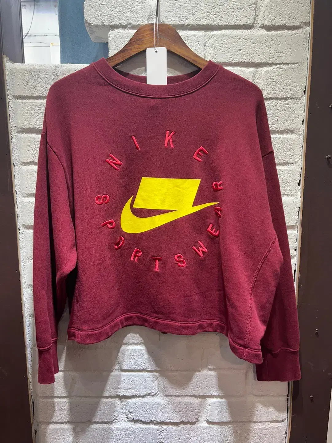 (Women) Nike Sportswear Puchura Crop Top