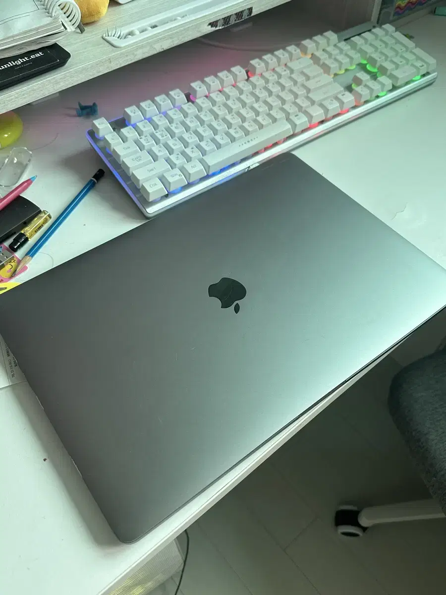 MacBook Pro 15-inch CORE I9 512GB for sale