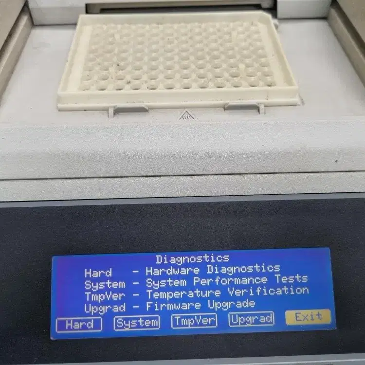 Applied Biosystems PCR System 9700.