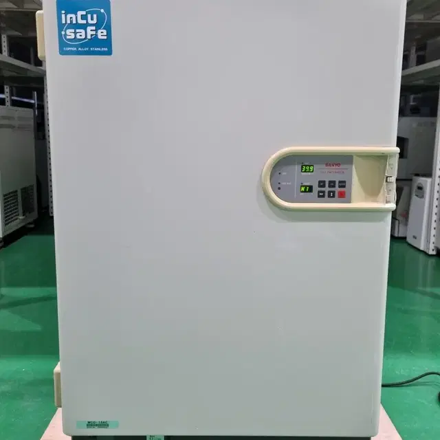 SANYO MCO-15AC CO2인큐베이터 164리터.