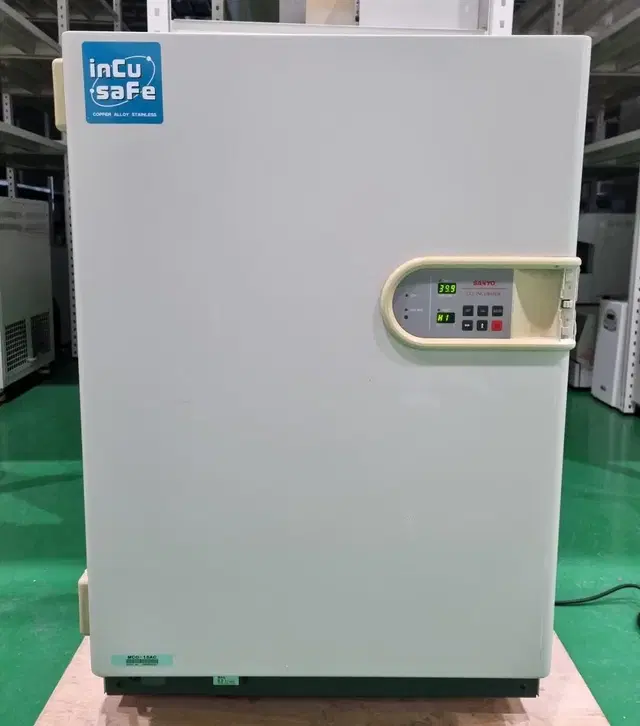 SANYO MCO-15AC CO2인큐베이터 164리터.