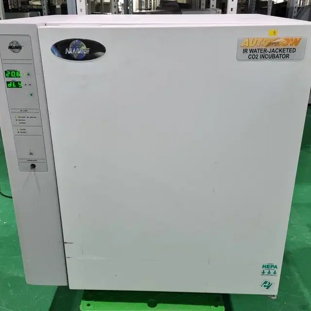 NUAIRE  NU-4750E CO2인큐베이터.