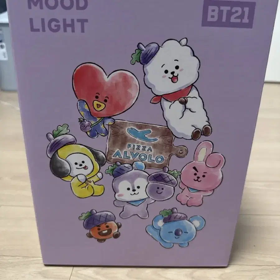 bt21 피자알볼로 무드등 단순 개봉 판매합니다.