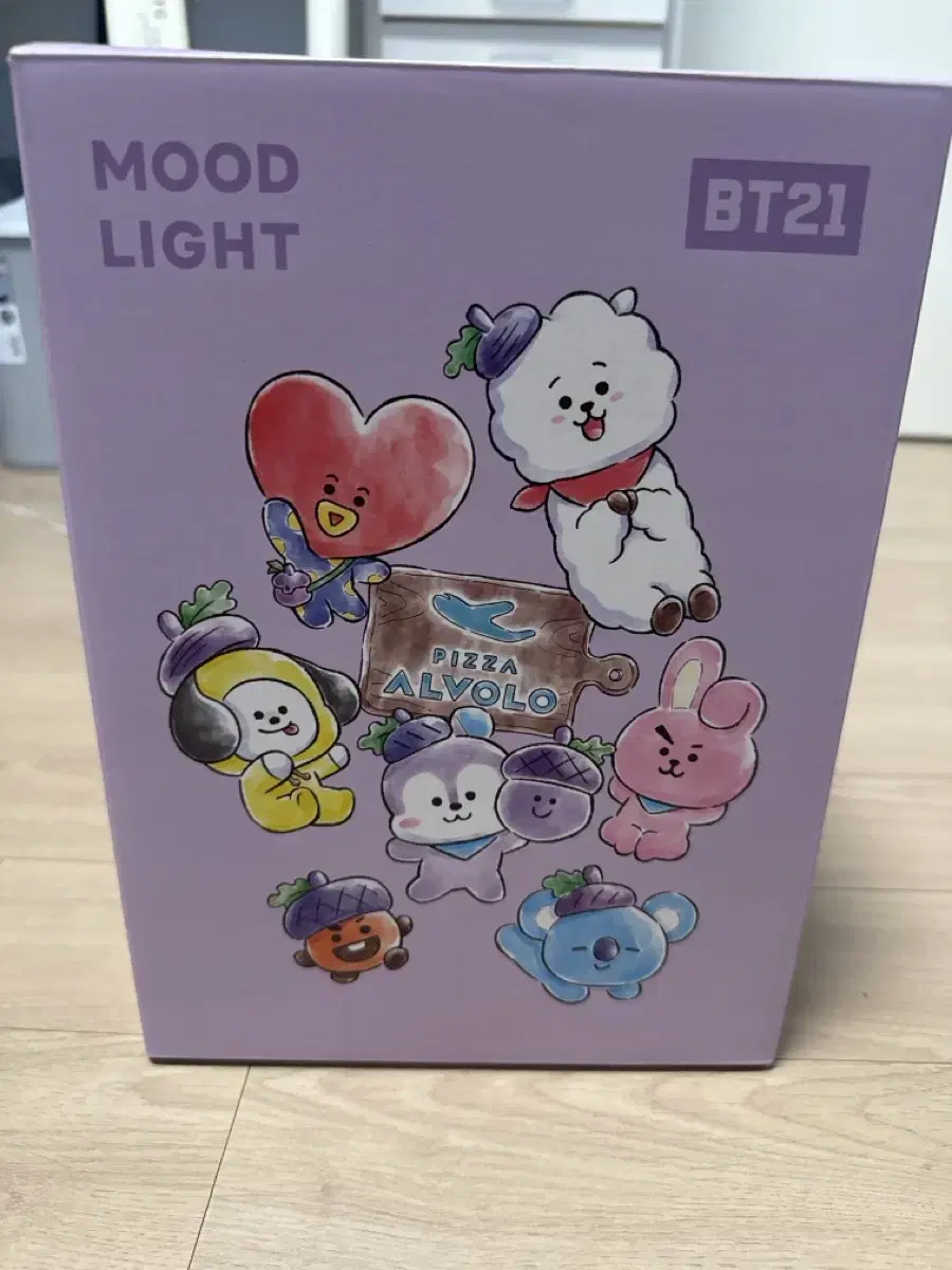 BT21 pizza al bolo mood light simple unsealed sells.