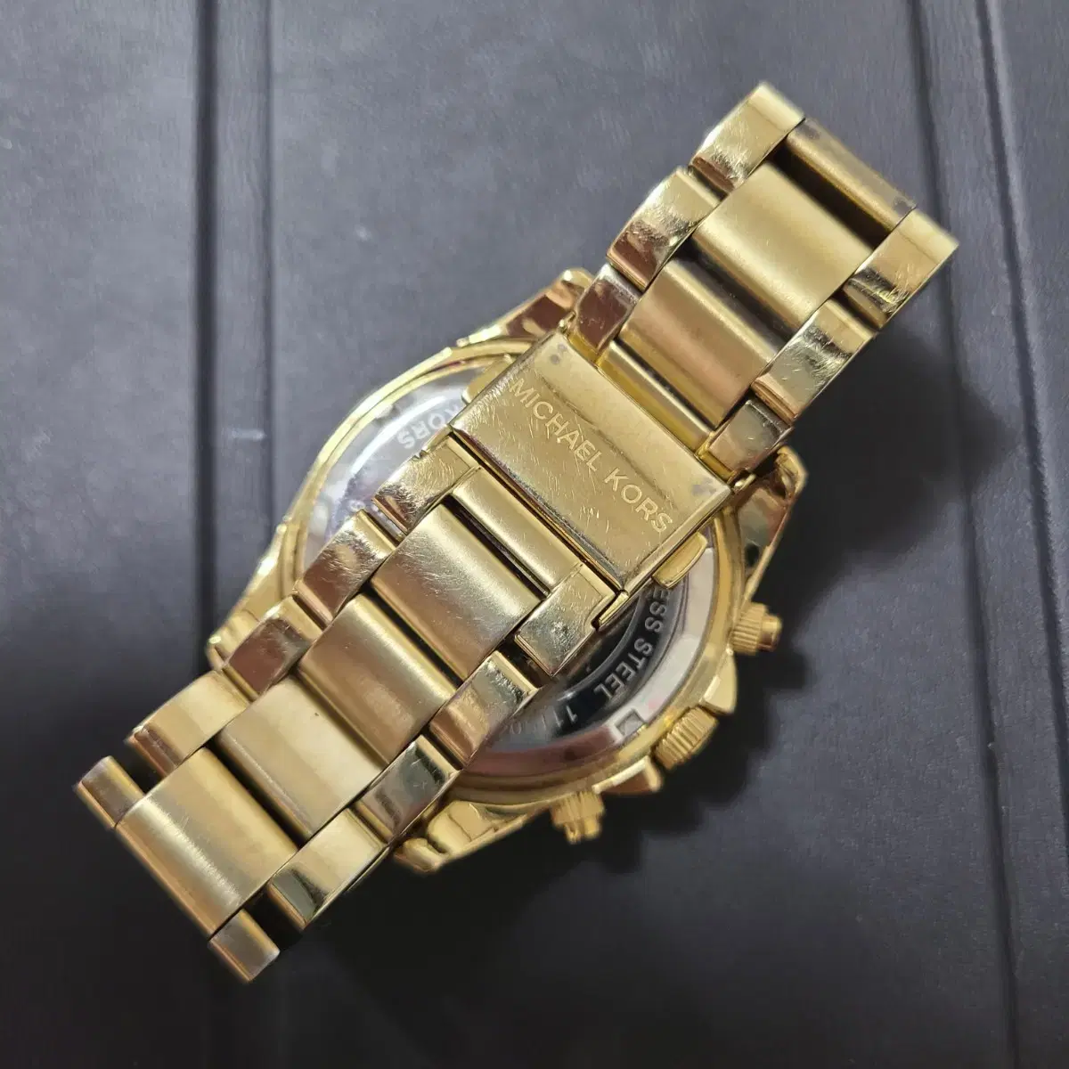 마이클코어스 MICHAEL KORS MK5166모델 시계 판매합니다