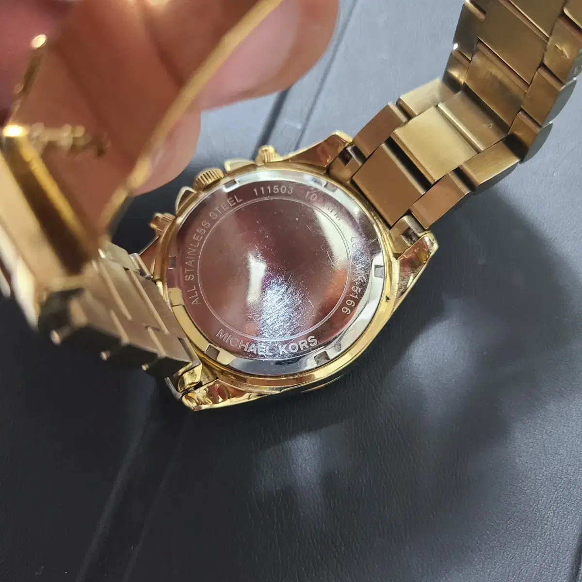 마이클코어스 MICHAEL KORS MK5166모델 시계 판매합니다