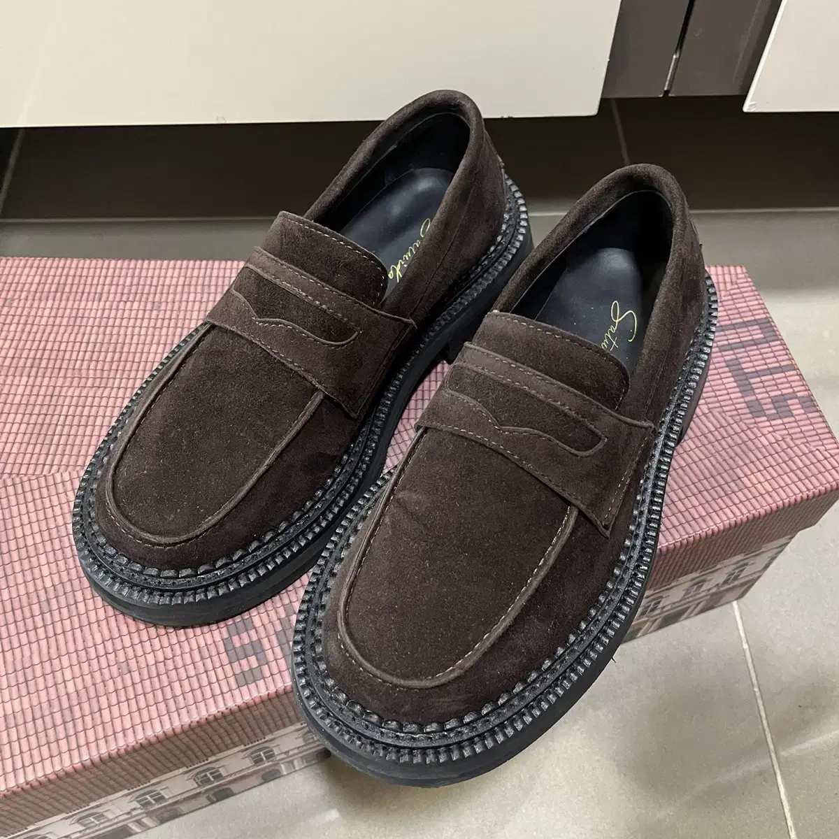 STU 여자 스웨이드 로퍼 (Women's Suede Loafer)