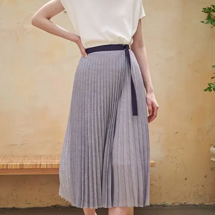 아쿠드 롱스커트 Marta Stripe Pleats Wrap Skirt